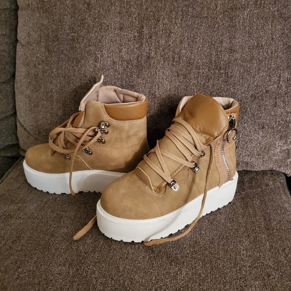 Nasty Gal Chunky Tan Boots